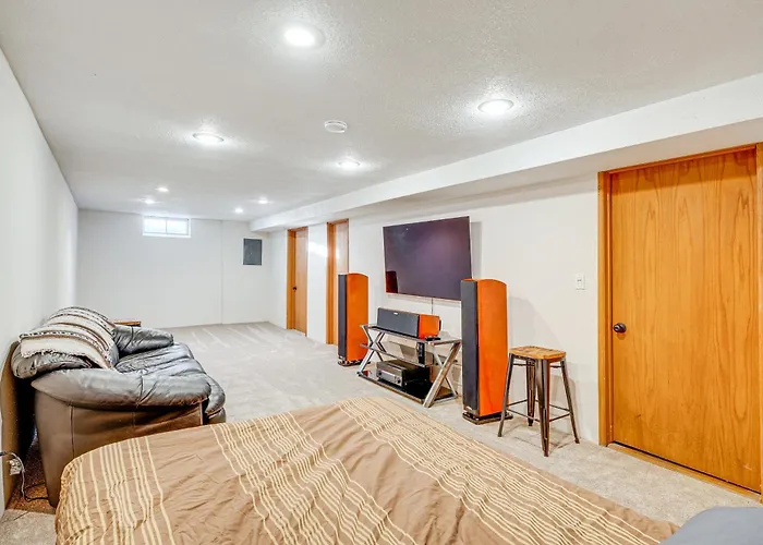 Ferienhaus 5 Mi To Dtwn Rockford: Pet-friendly W/ Yard! Loves Park